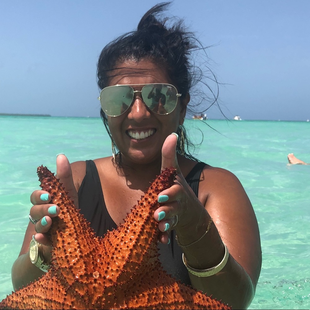 Meet your Posher, Monica